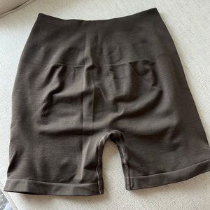 Alphalete Amplify Shorts